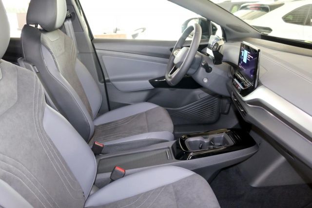 Fahrzeugabbildung Volkswagen ID.4 Pro Performance 150 kW (204 PS) 77 kWh Navi
