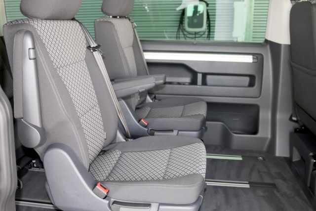 Fahrzeugabbildung Volkswagen T6.1 Multivan 2.0 TDI DSG LED Navi Kamera ACC