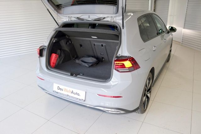 Fahrzeugabbildung Volkswagen Golf GTE 1.4 TSI eHybrid DSG LED Navi Kamera