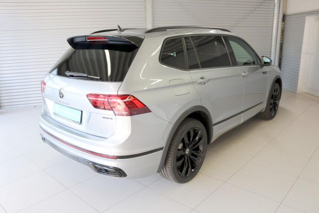 Fahrzeugabbildung Volkswagen Tiguan Allspace R-Line 2.0 TDI DSG 4x4 AHK Leder