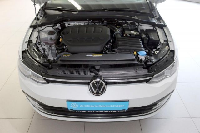 Fahrzeugabbildung Volkswagen Golf VIII Style 2.0 TSI DSG LED Navi ergoActive