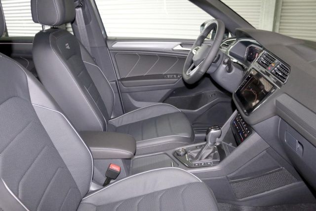 Fahrzeugabbildung Volkswagen Tiguan Allspace R-Line 2.0 TSI DSG 4x4 AHK Navi