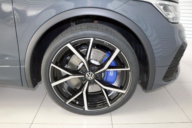 Fahrzeugabbildung Volkswagen Tiguan R 2.0 TSI DSG R-Performance-Abgas AHK LED