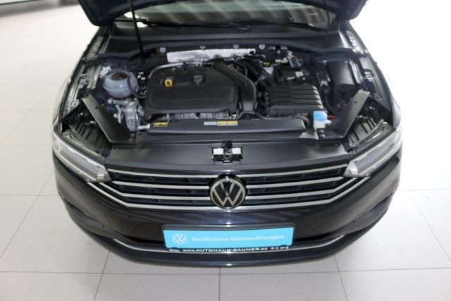 Fahrzeugabbildung Volkswagen Passat Variant Business 1.5 TSI DSG AHK Navi LED