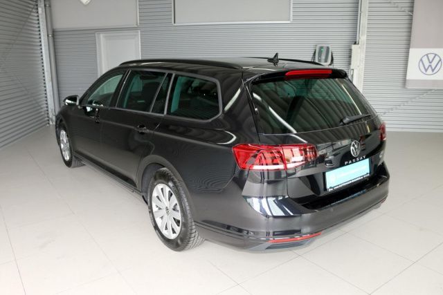 Fahrzeugabbildung Volkswagen Passat Variant 2.0 TDI AHK Navi LED PDC SHZ DAB