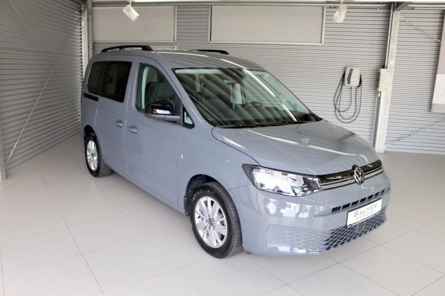 Fahrzeugabbildung Volkswagen Caddy Life 1.5 TSI DSG NAVI Climatronic PDC SHZ