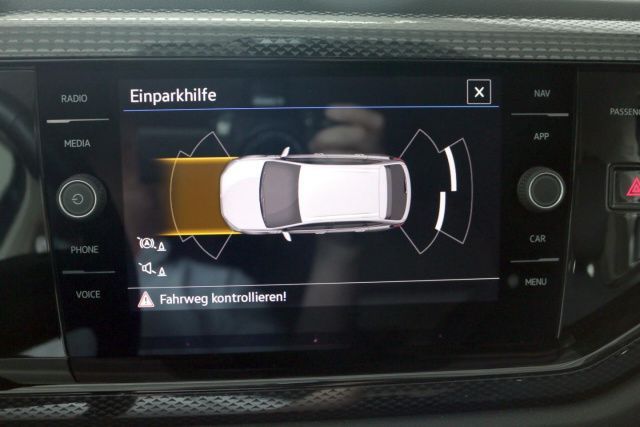 Fahrzeugabbildung Volkswagen Taigo Life 1.0 TSI AHK Navi LED PDC Dig.Cockpit