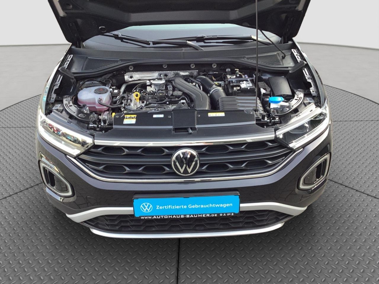 Fahrzeugabbildung Volkswagen T-Roc Life Goal 1.5 TSI DSG Kamera LED-Plus Navi