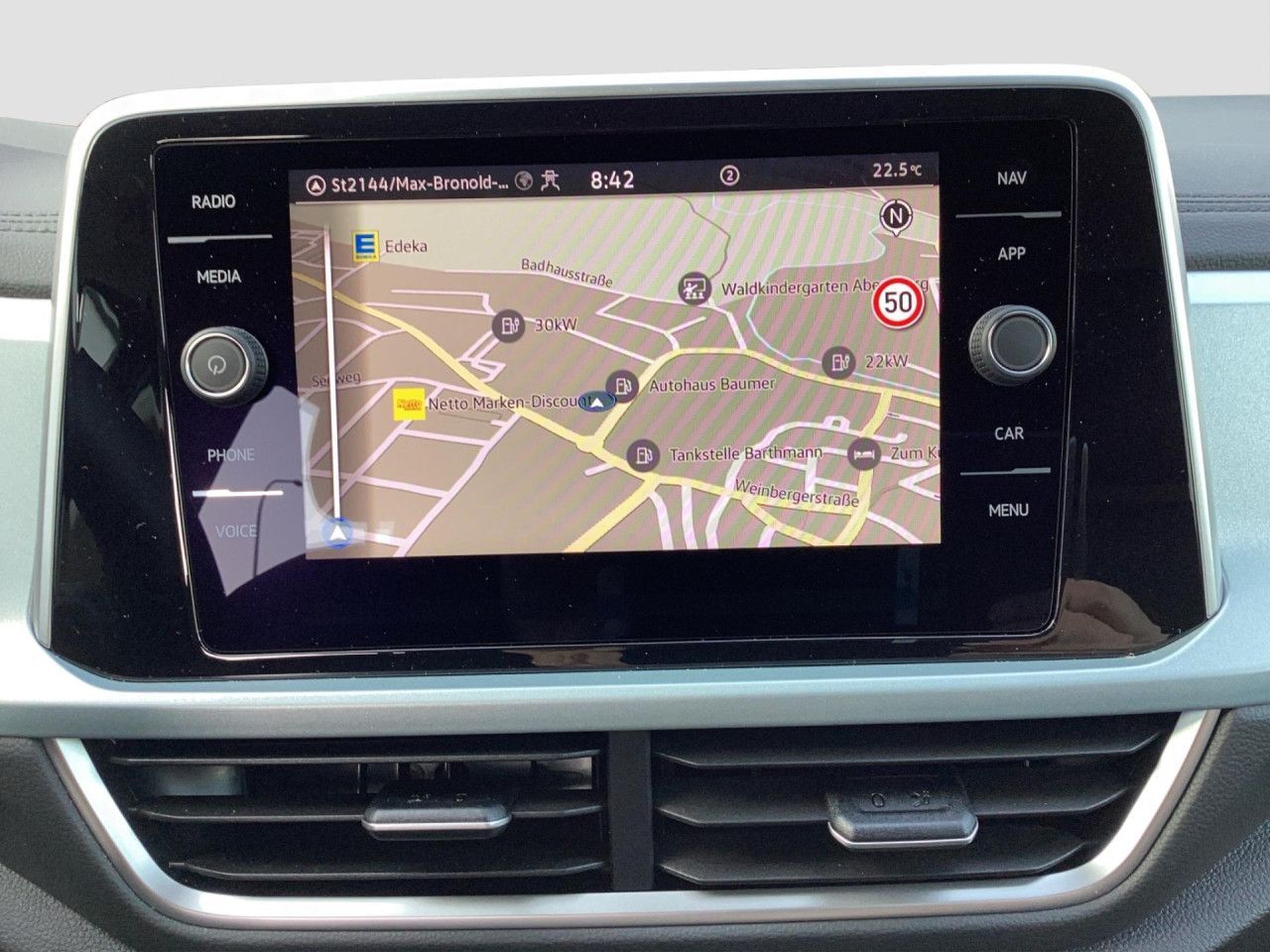 Fahrzeugabbildung Volkswagen T-Roc Life Goal 1.5 TSI DSG Kamera LED-Plus Navi
