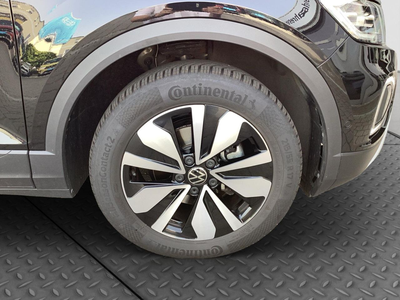 Fahrzeugabbildung Volkswagen T-Roc Life Goal 1.5 TSI DSG Kamera LED-Plus Navi
