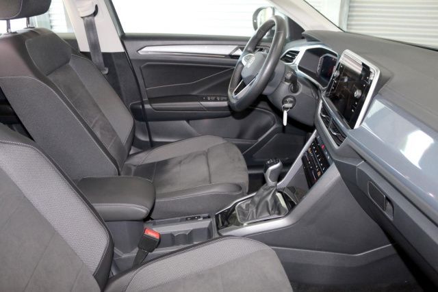 Fahrzeugabbildung Volkswagen T-ROC Style 1.5 TSI LED Navi Dig.Cockpit Klima