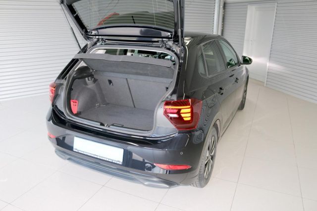 Fahrzeugabbildung Volkswagen Polo MOVE 1.0 TSI Navi LED Dig.Cockpit PDC SHZ