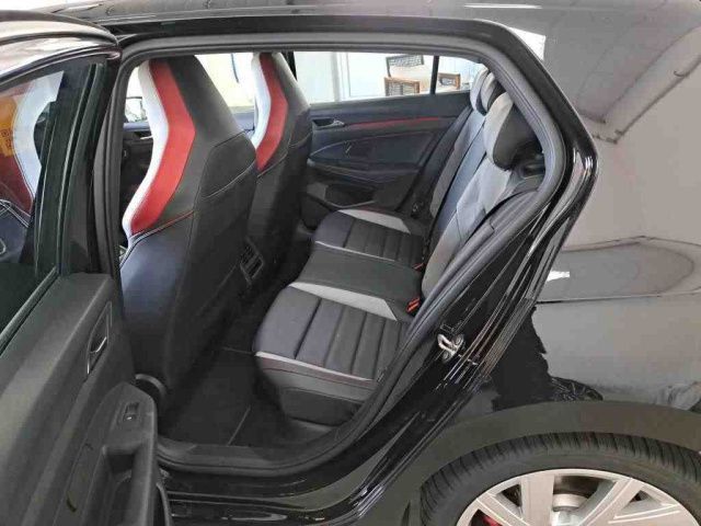 Fahrzeugabbildung Volkswagen Golf VIII GTI Clubsport 2.0 TSI DSG Leder Pano