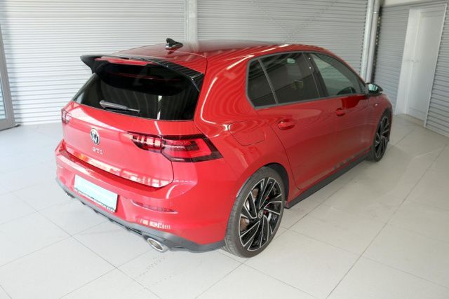 Fahrzeugabbildung Volkswagen Golf VIII GTI Clubsport 2.0 TSI DSG Leder Pano