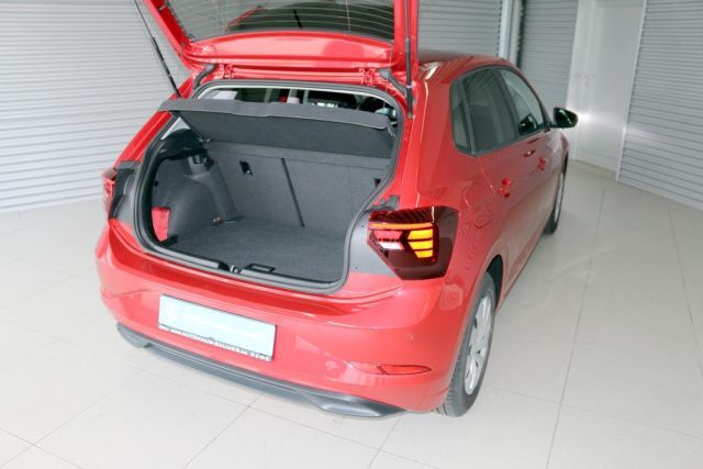 Fahrzeugabbildung Volkswagen Polo Life 1.0 Navi LED Climatronic Dig.Cockpit