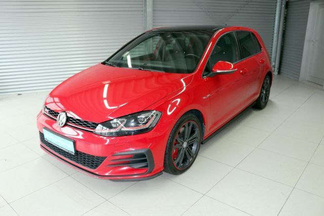 Volkswagen Golf VII GTI Performance 2.0 TSI AHK Panorama