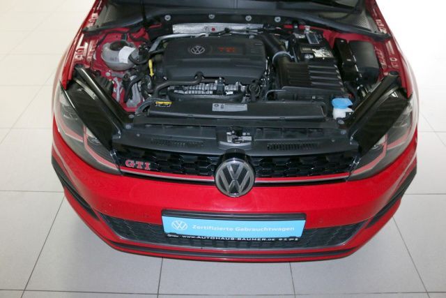 Fahrzeugabbildung Volkswagen Golf VII GTI Performance 2.0 TSI AHK Panorama