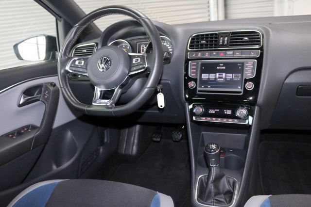 Fahrzeugabbildung Volkswagen Polo GT 1.4 TSI Panorama Xenon SHZ Bluetooth