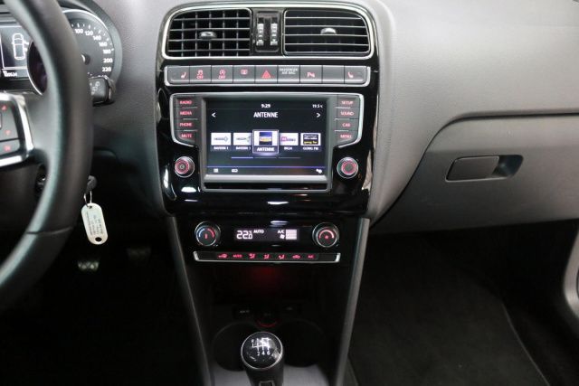 Fahrzeugabbildung Volkswagen Polo GT 1.4 TSI Panorama Xenon SHZ Bluetooth