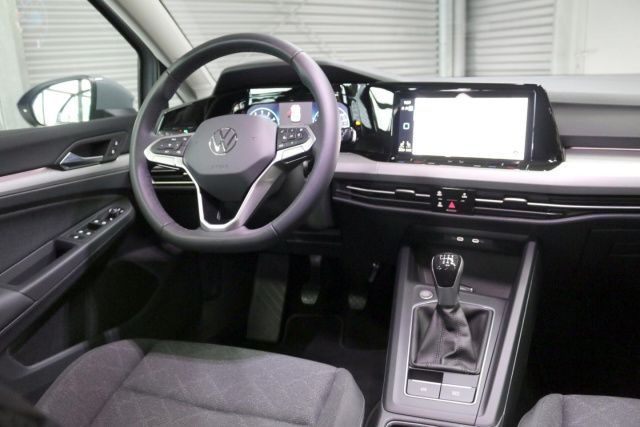 Fahrzeugabbildung Volkswagen Golf Life 1.0 TSI Navi LED Dig.Cockpit ACC PDC