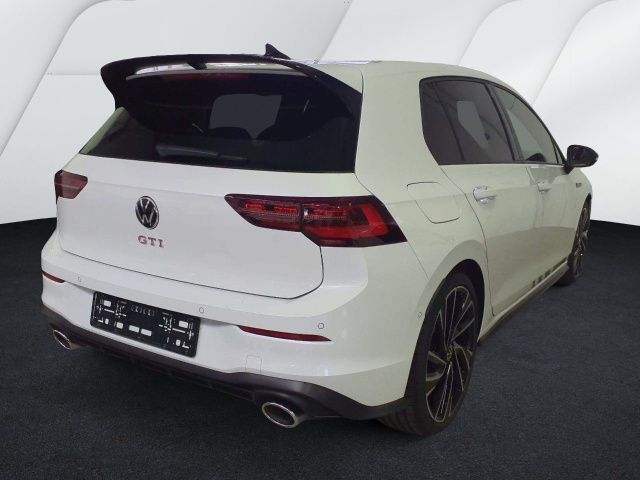 Fahrzeugabbildung Volkswagen Golf VIII GTI Clubsport 2.0 TSI DSG Panorama LED