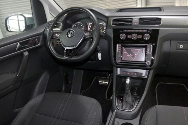 Fahrzeugabbildung Volkswagen Caddy Alltrack 2.0 TDI DSG AHK Navi Xenon Kamera