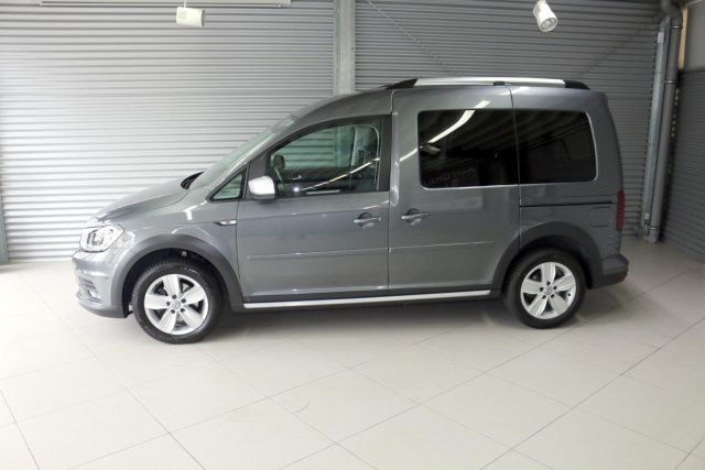 Fahrzeugabbildung Volkswagen Caddy Alltrack 2.0 TDI DSG AHK Navi Xenon Kamera