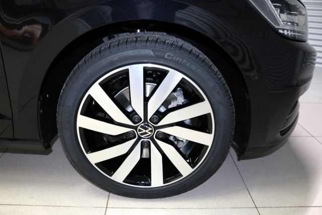 Fahrzeugabbildung Volkswagen Touran Highline 1.5 l TSI OPF 110 kW (150 PS)