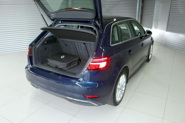 Fahrzeugabbildung Audi A3 Sportback 40 e-tron S tronic LED Navi SHZ PDC