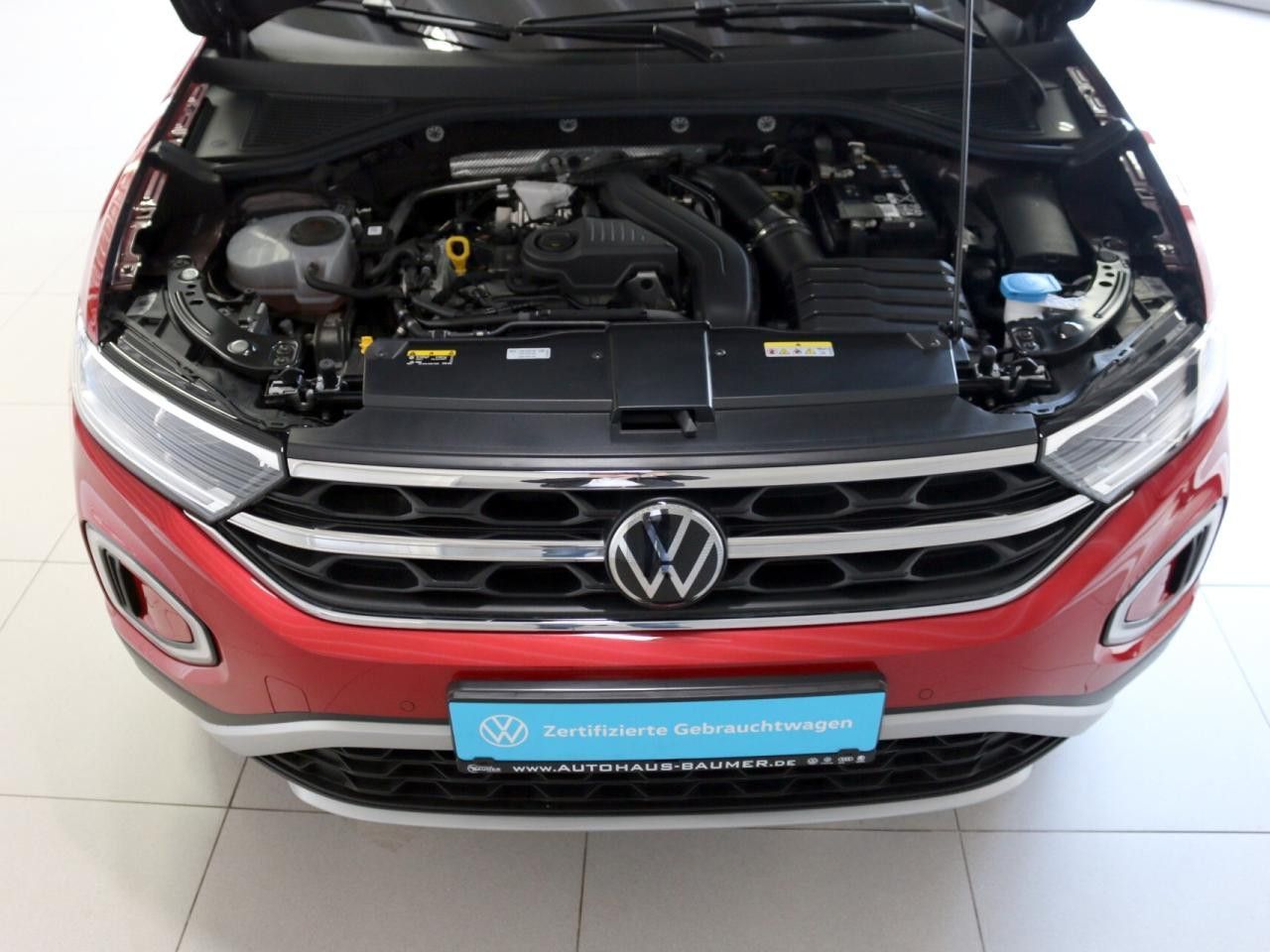 Fahrzeugabbildung Volkswagen T-Roc Cabriolet MOVE 1.5 TSI DSG LED Navi Klima