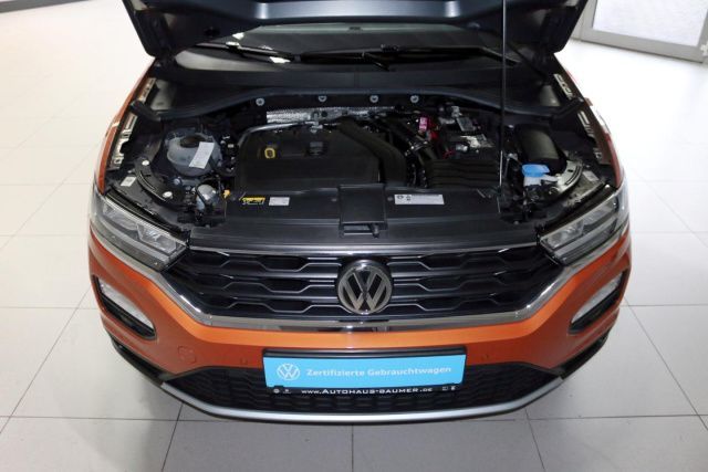 Fahrzeugabbildung Volkswagen T-ROC IQ.DRIVE 1.5 TSI Standheizung LED Navi SHZ