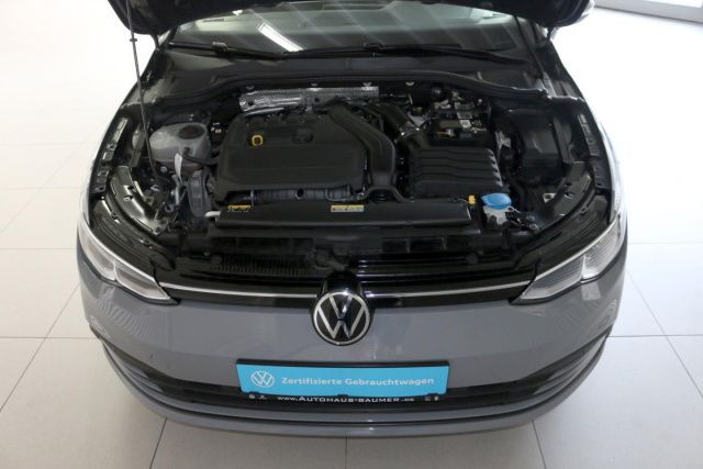 Fahrzeugabbildung Volkswagen Golf VIII Life 1.5 TSI Navi LED Kamera Bluetooth