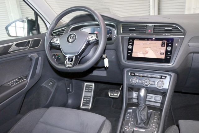 Fahrzeugabbildung Volkswagen Tiguan Highline 2.0 TSI DSG AHK LED Navi el.