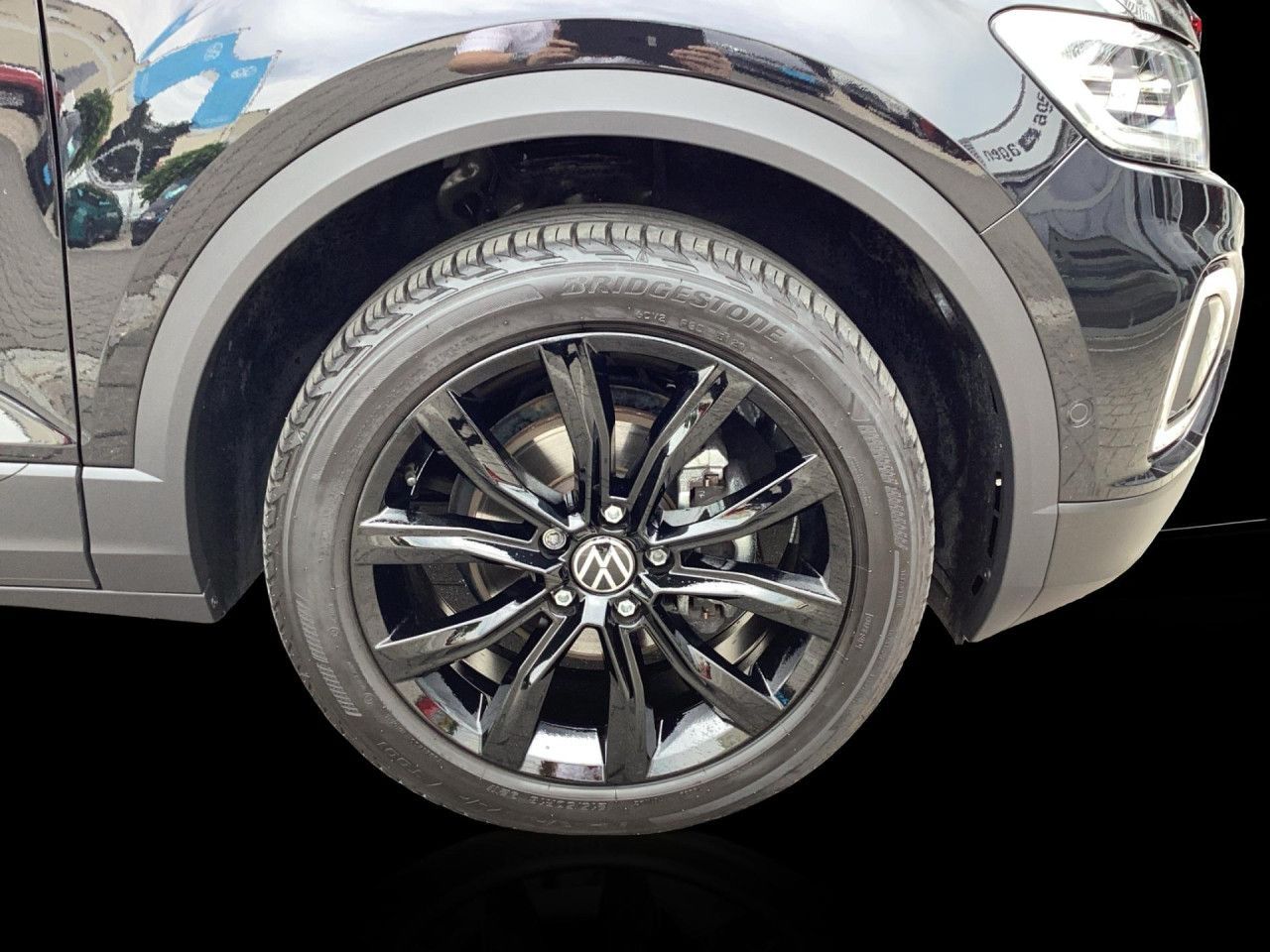 Fahrzeugabbildung Volkswagen T-ROC Life 1.5 TSI AHK Navi LED Kamera Bluetooth