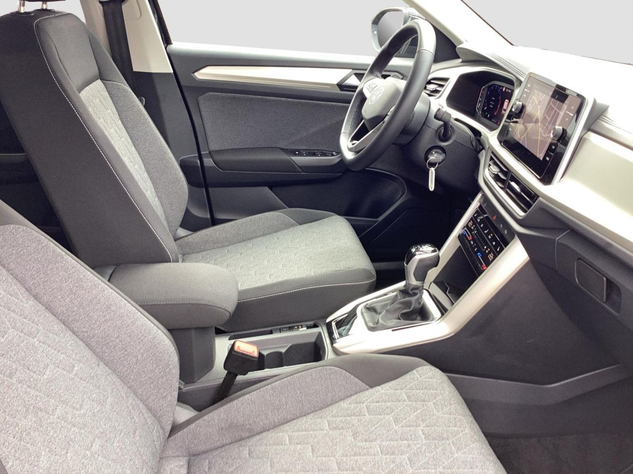 Fahrzeugabbildung Volkswagen T-ROC MOVE 1.5 TSI DSG Standheizung Navi LED