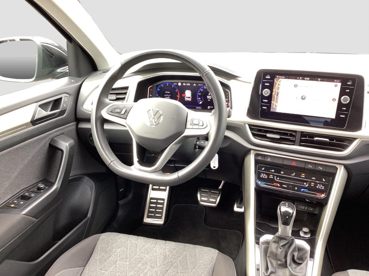 Fahrzeugabbildung Volkswagen T-ROC MOVE 1.5 TSI DSG Standheizung Navi LED