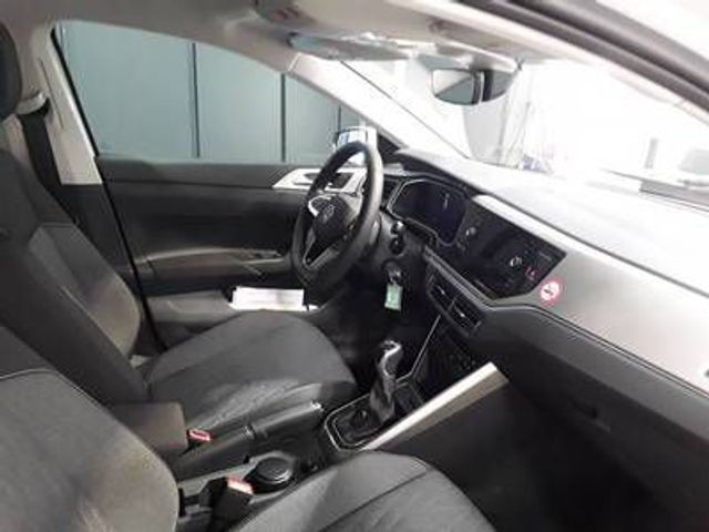 Fahrzeugabbildung Volkswagen Polo MOVE 1.0 TSI Navi LED PDC Dig.Cockpit SHZ