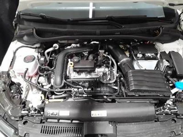 Fahrzeugabbildung Volkswagen Polo MOVE 1.0 TSI Navi LED PDC Dig.Cockpit SHZ