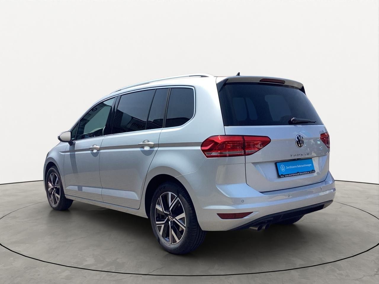 Fahrzeugabbildung Volkswagen Touran Highline 2.0 TDI DSG AHK Kamera Navi LED