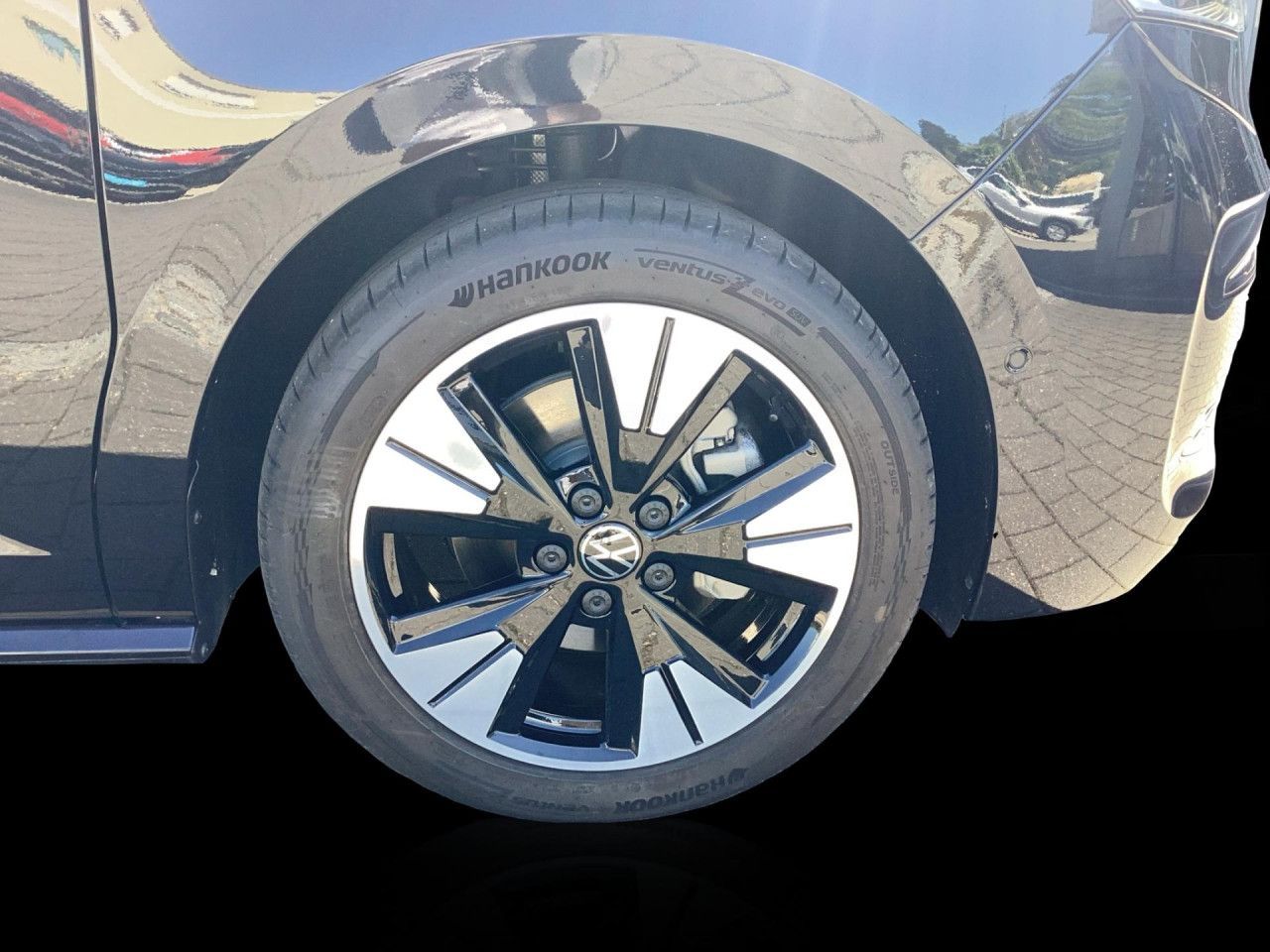 Fahrzeugabbildung Volkswagen T7 Multivan Style TDI DSG 7-Sitzer IQ.Light Navi