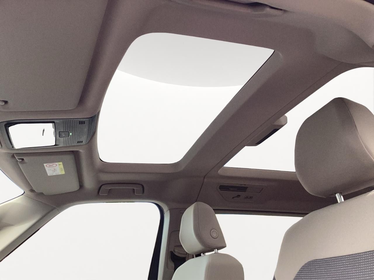 Fahrzeugabbildung Volkswagen T7 Multivan Business Lang TDI DSG 7-Sitzer Navi