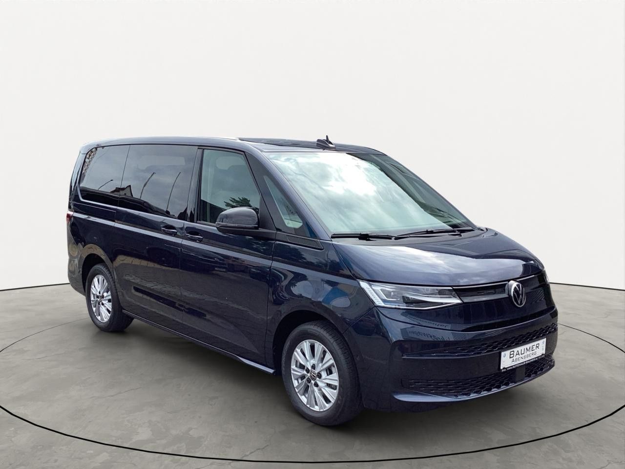 Fahrzeugabbildung Volkswagen T7 Multivan Business Lang TDI DSG 7-Sitzer Navi