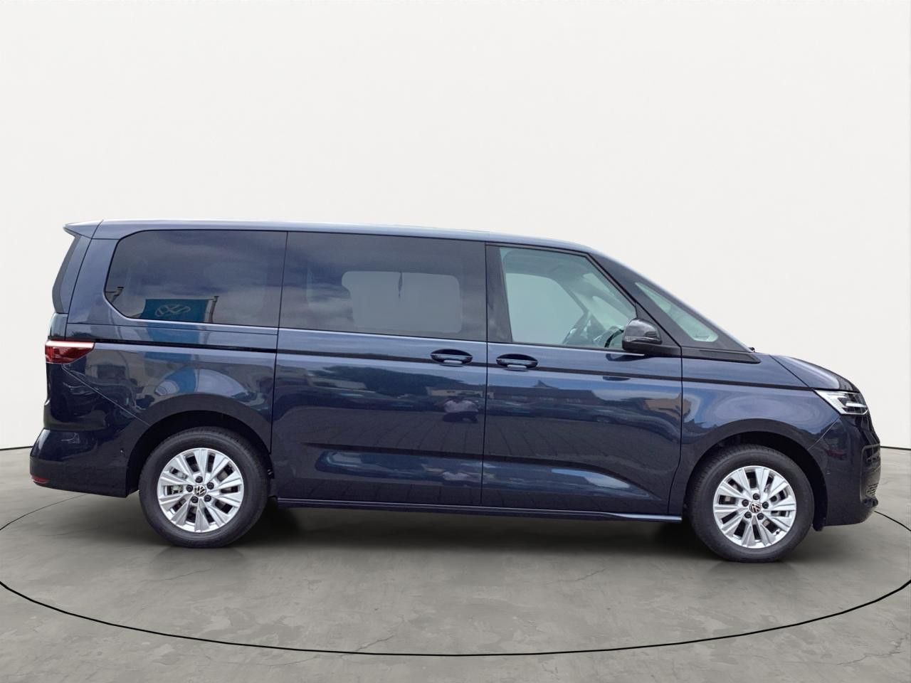 Fahrzeugabbildung Volkswagen T7 Multivan Business Lang TDI DSG 7-Sitzer Navi