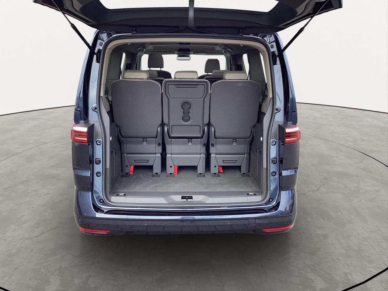 Fahrzeugabbildung Volkswagen T7 Multivan Business Lang TDI DSG 7-Sitzer Navi