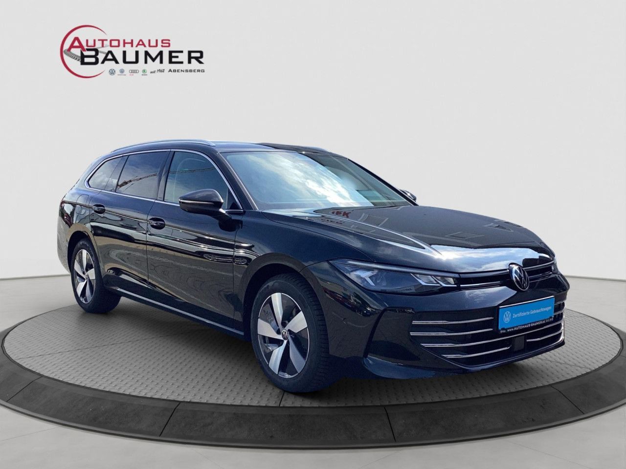 Fahrzeugabbildung Volkswagen Passat Variant Business 1.5 eTSI DSG Navi LED
