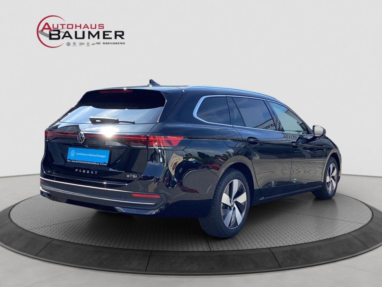 Fahrzeugabbildung Volkswagen Passat Variant Business 1.5 eTSI DSG Navi LED