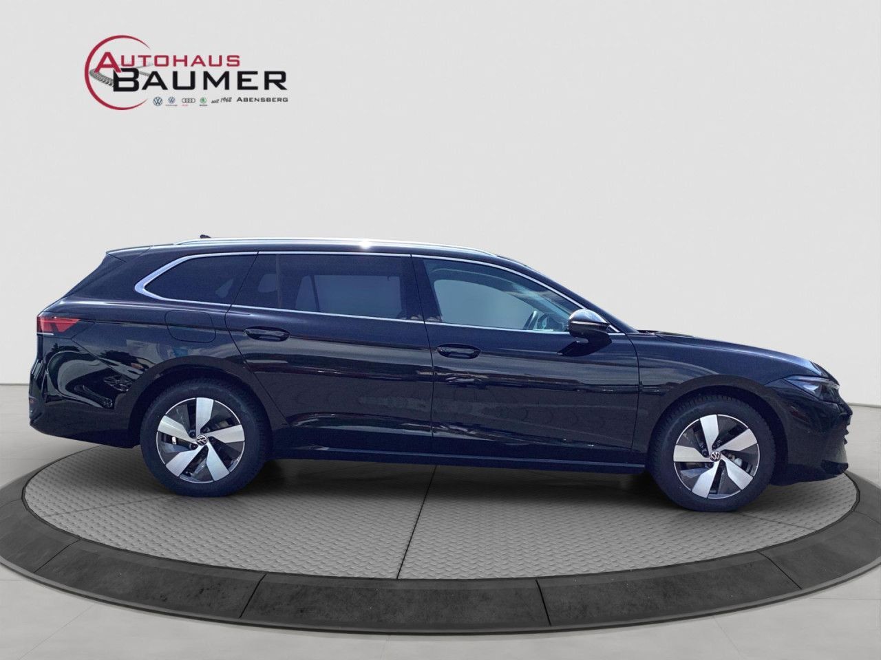 Fahrzeugabbildung Volkswagen Passat Variant Business 1.5 eTSI DSG Navi LED