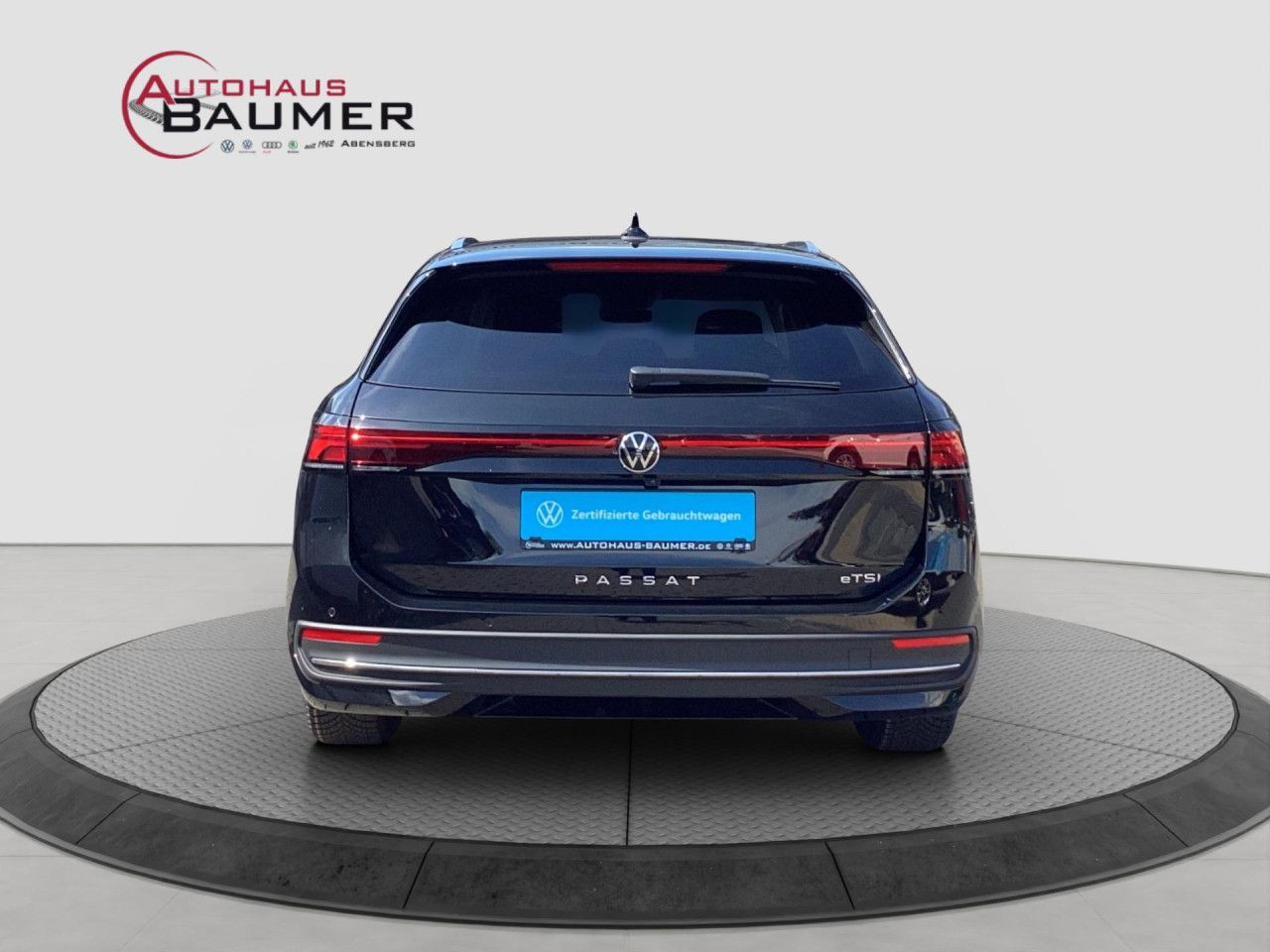 Fahrzeugabbildung Volkswagen Passat Variant Business 1.5 eTSI DSG Navi LED