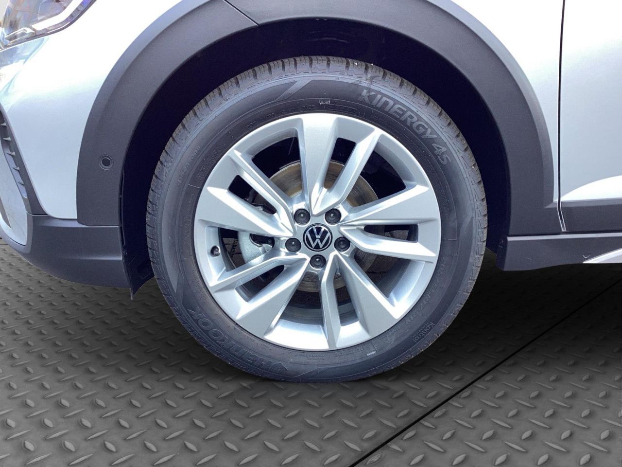 Fahrzeugabbildung Volkswagen Taigo Life 1.5 l TSI OPF 110 kW (150 PS) LED