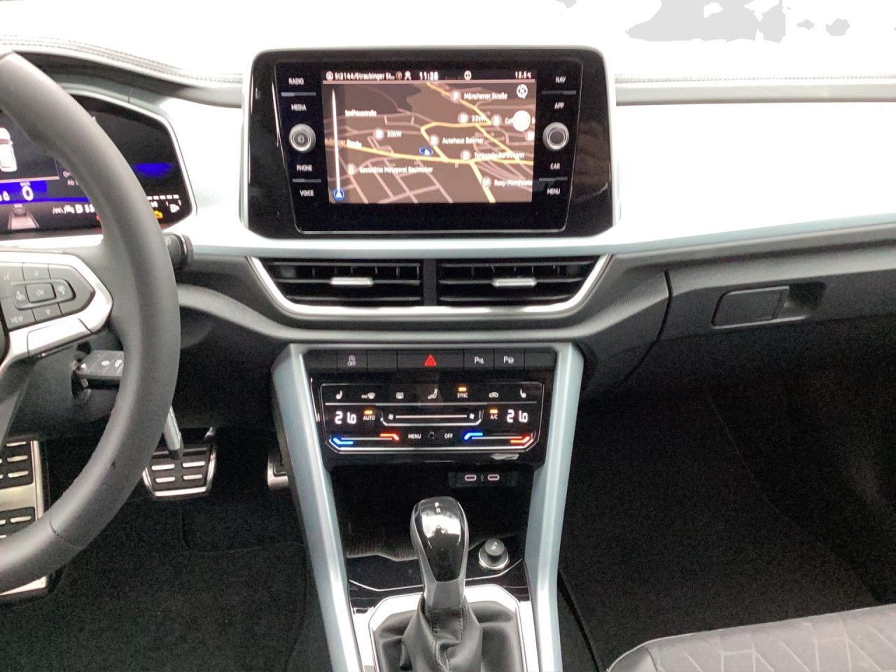 Fahrzeugabbildung Volkswagen T-Roc GOAL 1.5 l TSI OPF 110 kW (150 PS) LED